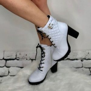 guess gift platform bootie